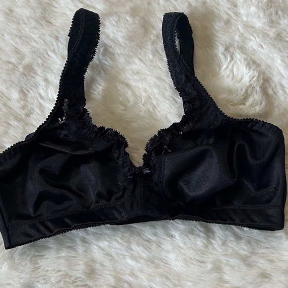 Warner’s Firm Support Wirefree Bra, Black, NWOT, Size 34C - Picture 4 of 7